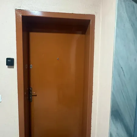 Nunu's Apartment *
